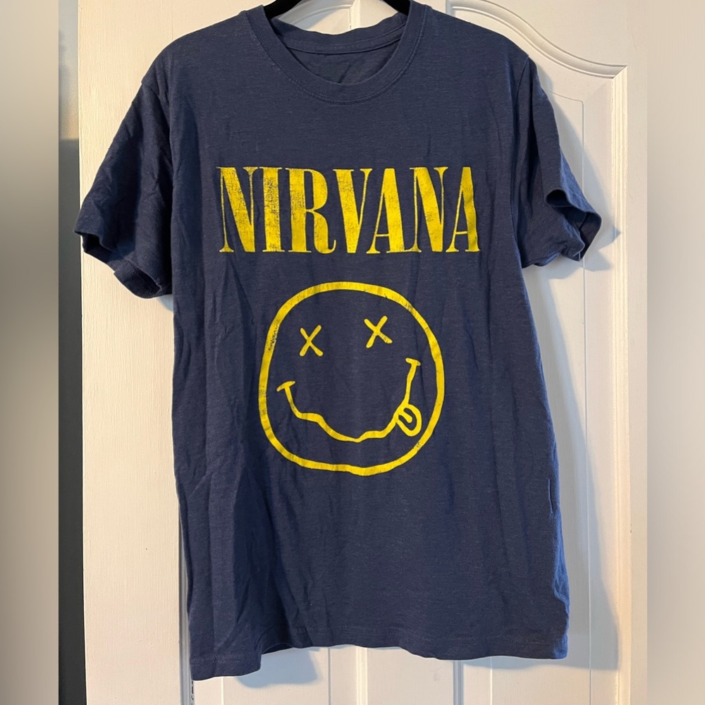 Medium men’s Nirvana Tshirt